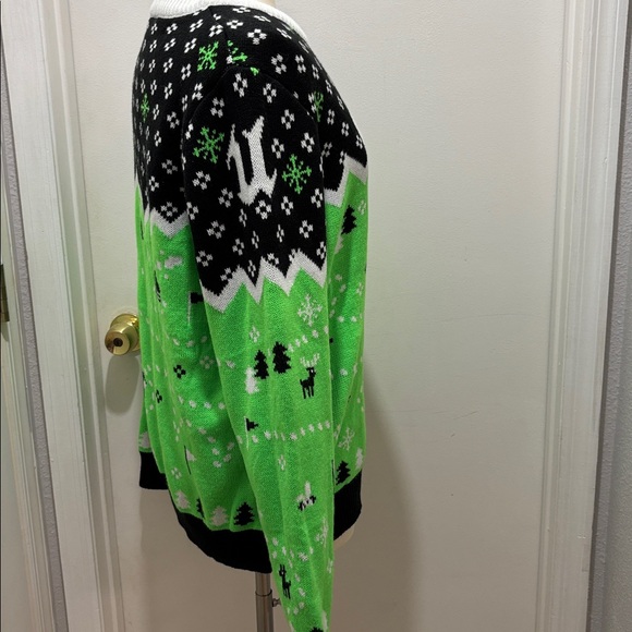Men's Epic Games Christmas/holiday Sweater - Picture 6 of 7
